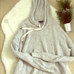 American eagle sweater